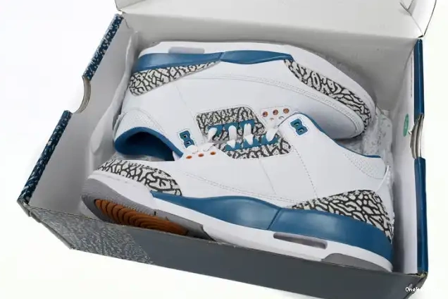 One Kick Jordan 3 CT8532-148 Air Wizards 0516